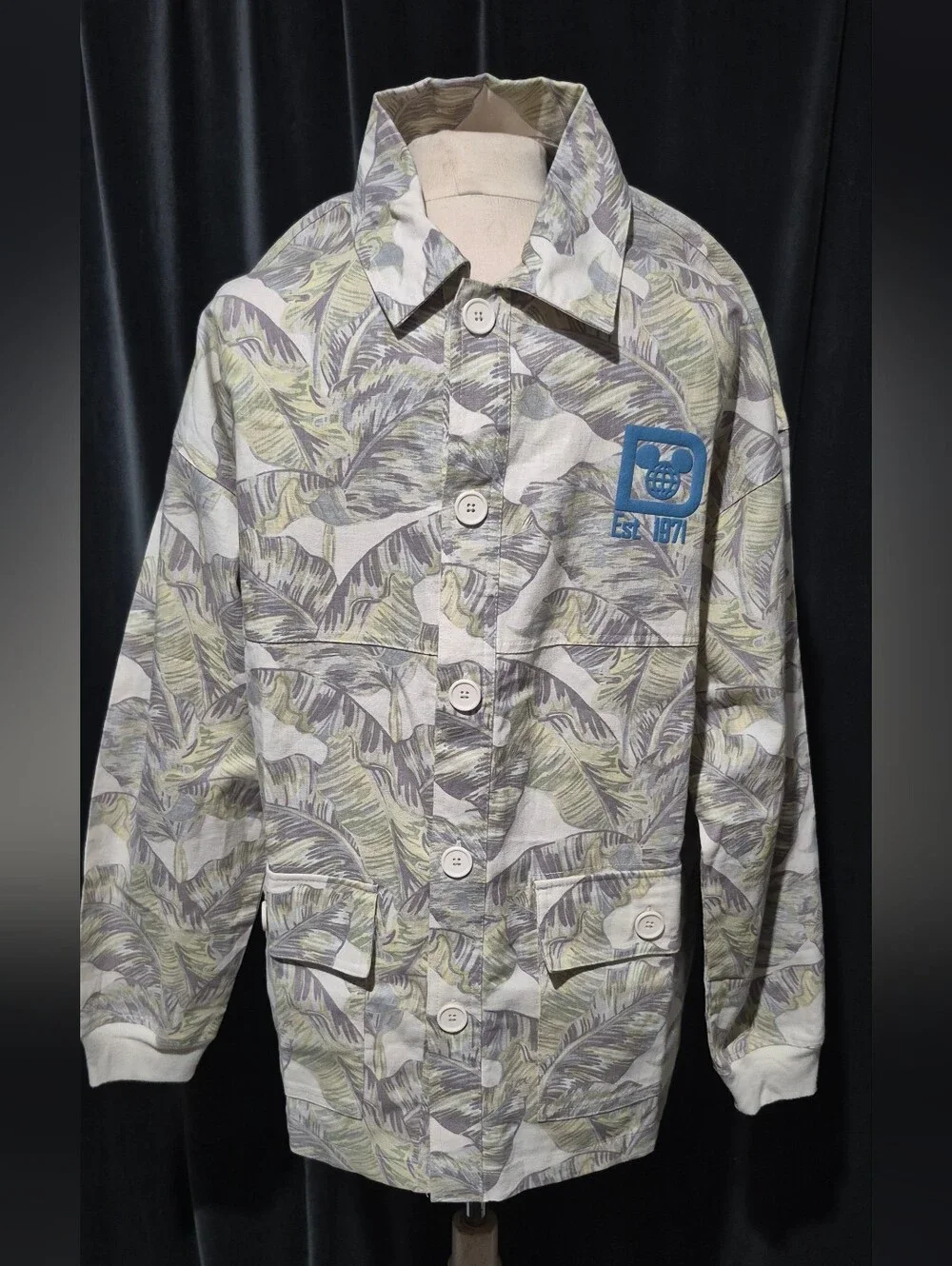 Disney Spirit Jersey Leaf-Print Button  Light Green and Gray (Box C)